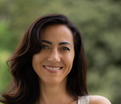 <em>María L.</em>